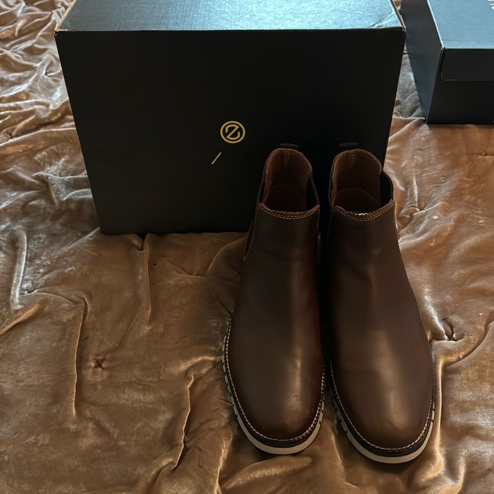 Cole Haan men’s size 8 boots